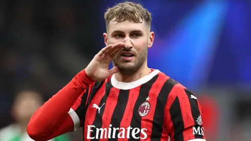 Santiago Gimenez of AC Milan gestures during the UEFA Champions League 2024/25 League Knockout Play-off second leg match between AC Milan and Feyenoord at San Siro Stadium on February 18, 2025 in Milan, Italy.
