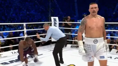 Oleksandr Usyk noqueó a Dubois en Polonia.