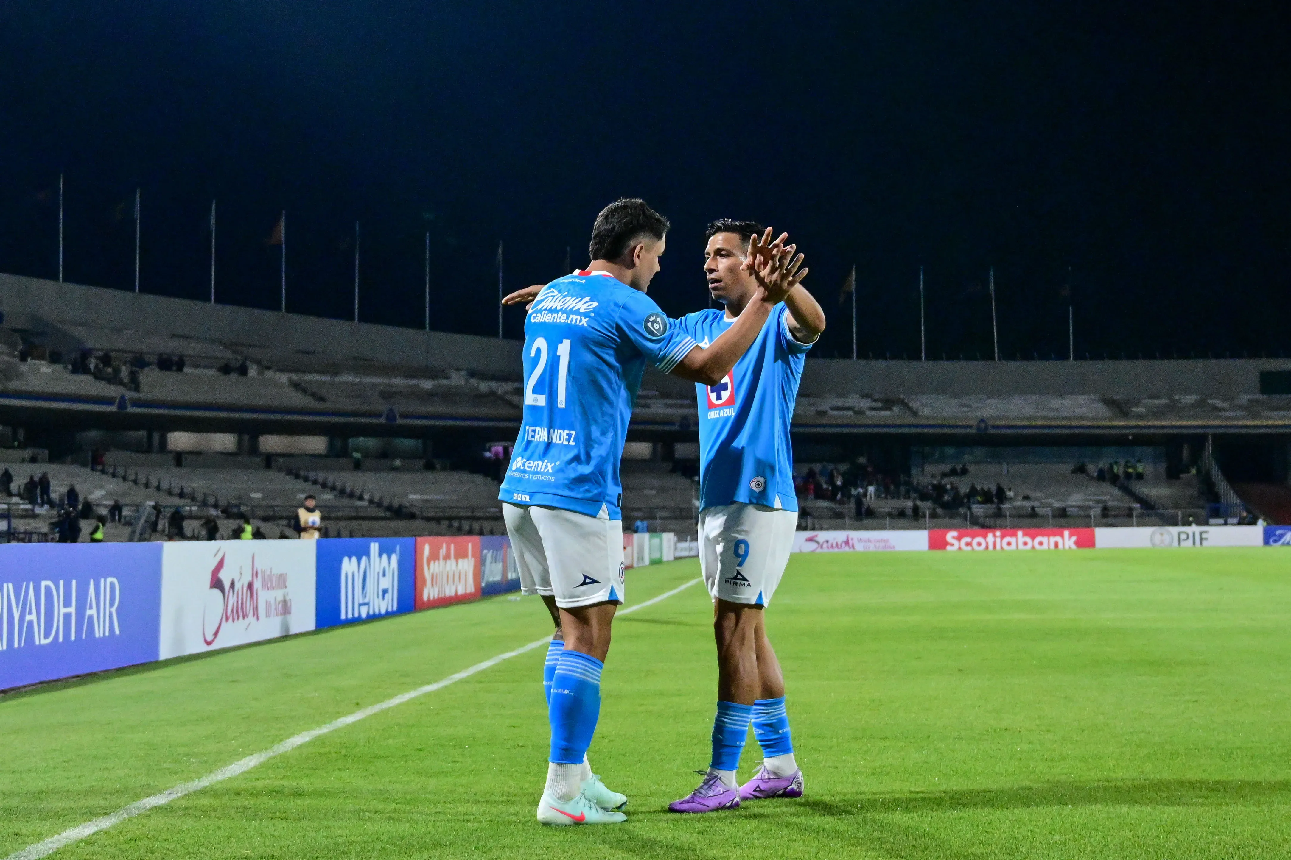Diferencia millonaria: la delantera de Cruz Azul contra la de Flamengo (Imago 7)