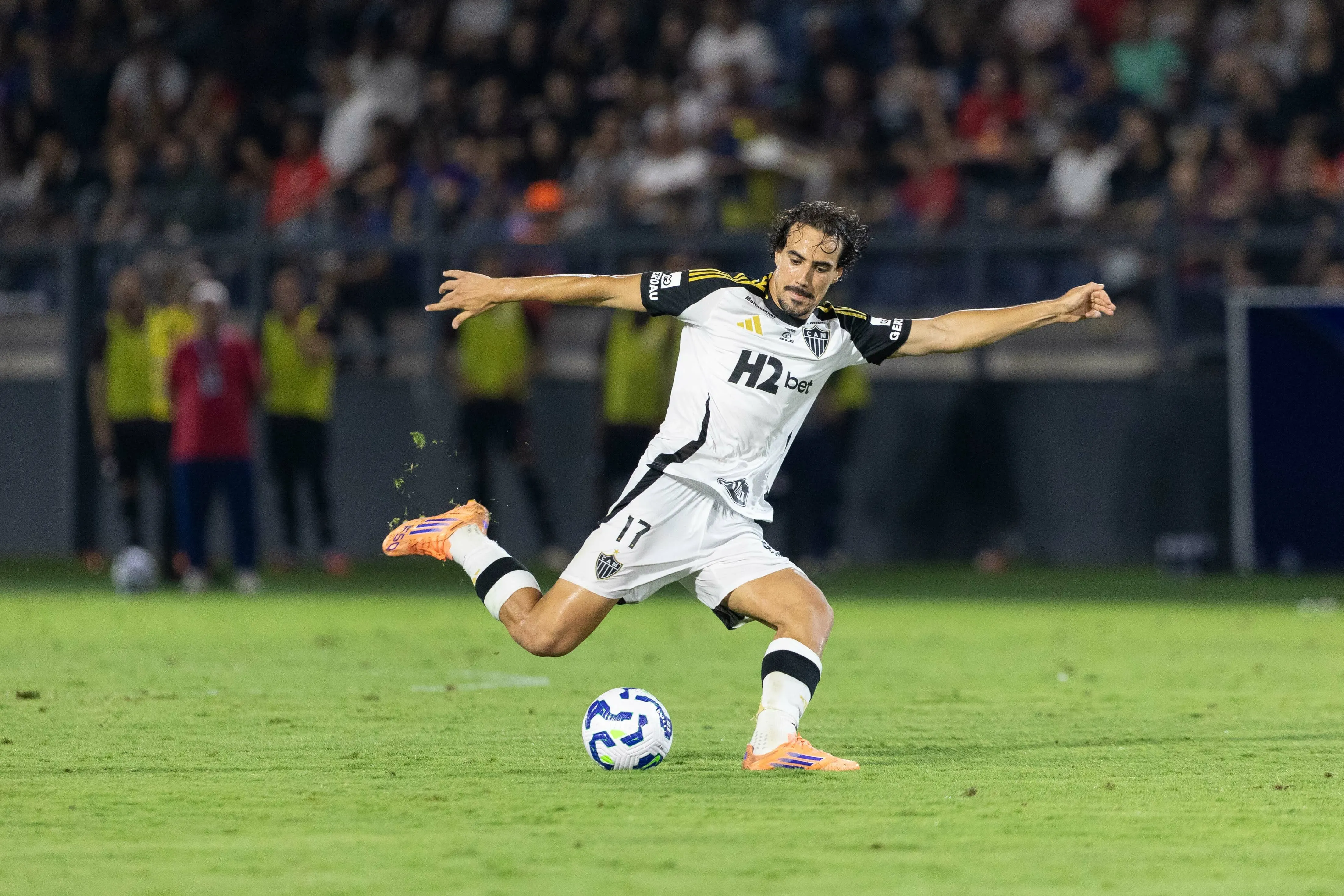 Igor Gomes durante partida pelo Atlético-MG. Foto: Joisel Amaral/AGIF