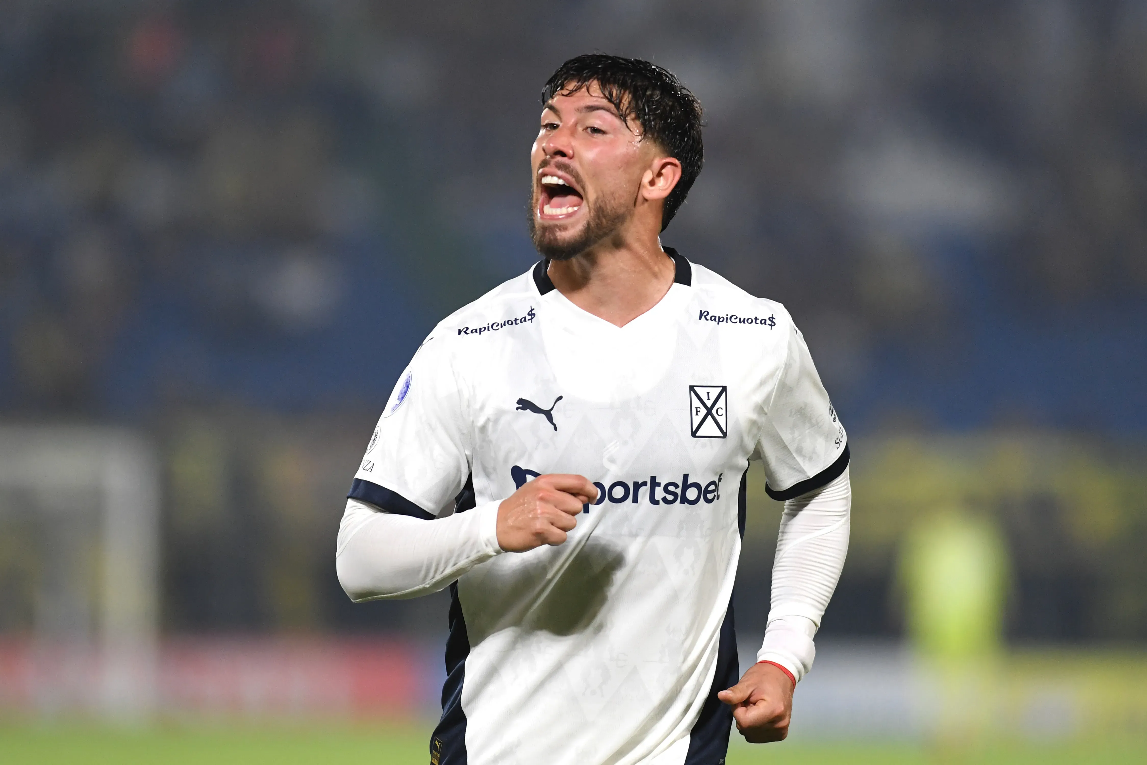 Loyola fue ofrecido a Boca. (Getty)