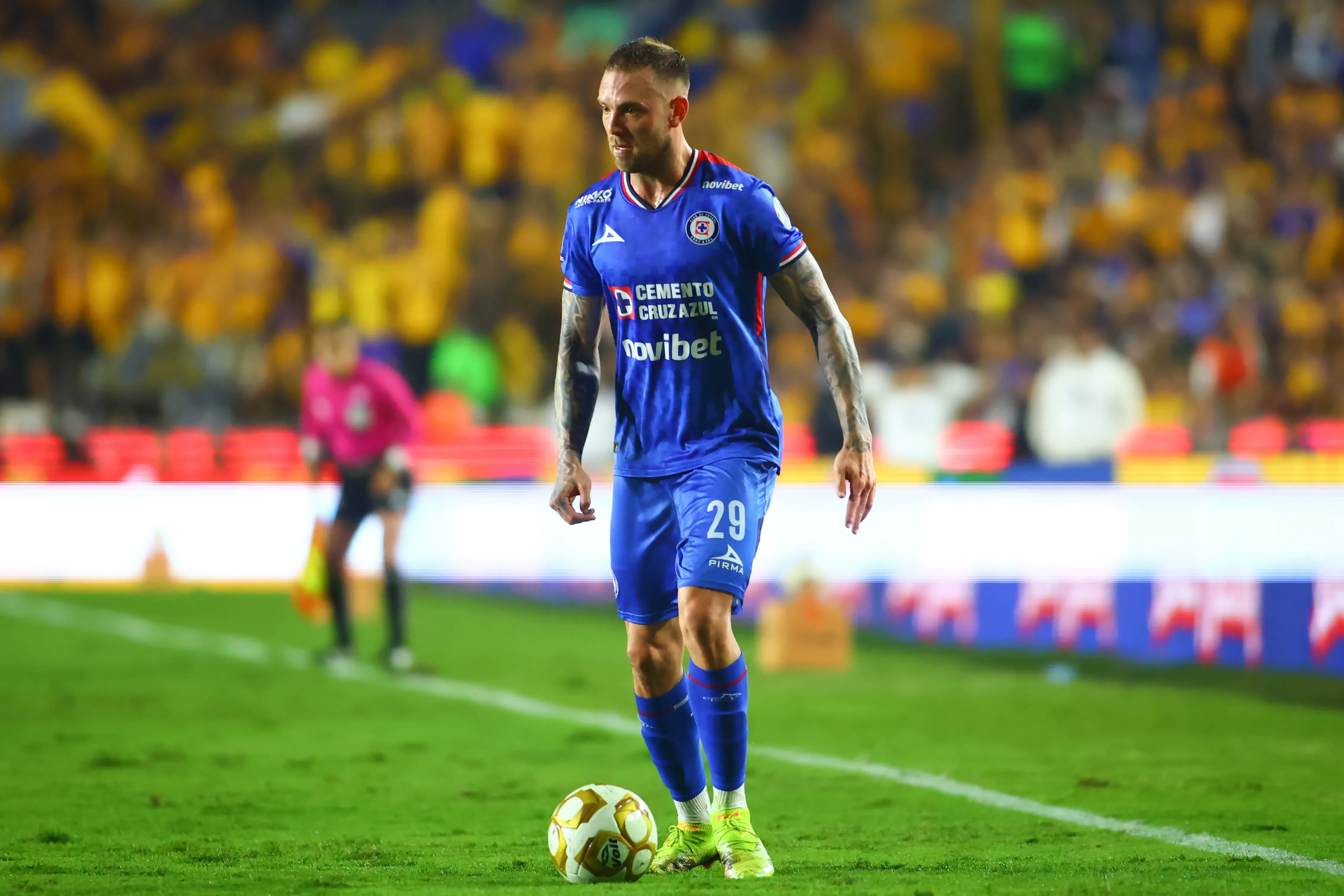 La única forma de que Cruz Azul decida vender a Rodolfo Rotondi (Imago 7)