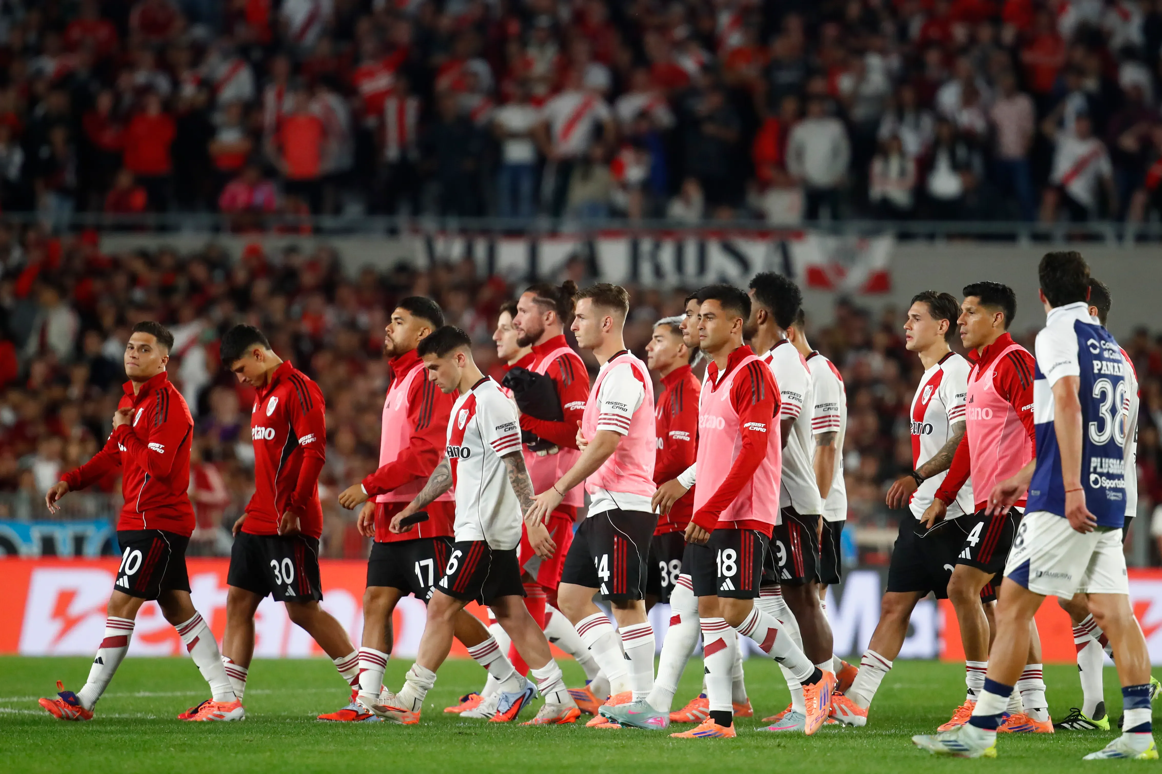 River viene de caer ante Gimnasia el pasado domingo en el Estadio Monumental. (Foto: Getty).