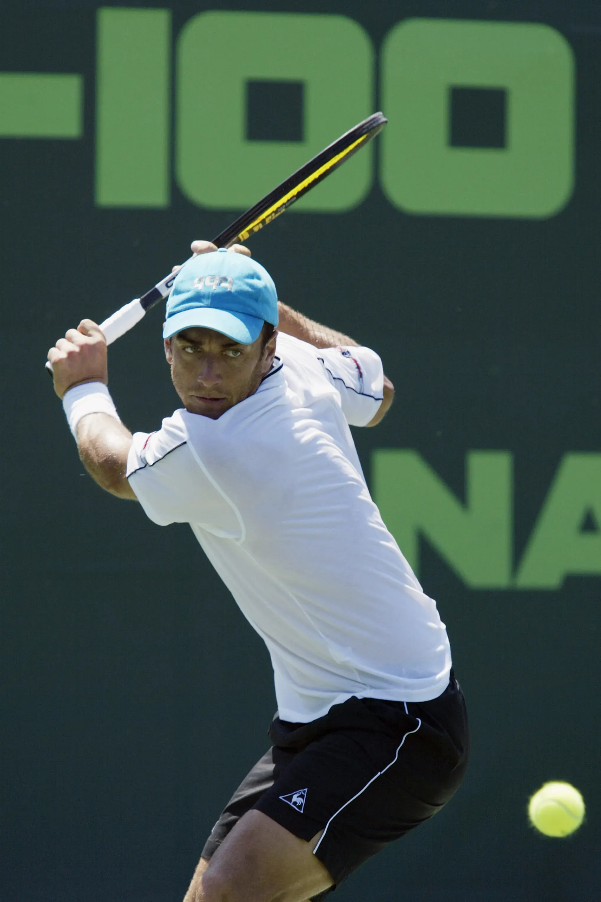 Squillari y su clásico revés a una mano. (Foto: Getty).