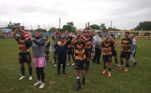 Dock Sud se coronó en la Primera C. (Foto: Twitter oficial Dock Sud)
