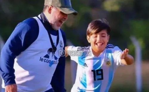 Benjamín junto a Diego Maradona (foto: Instagram).