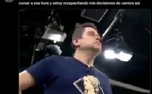 Los hinchas apoyan a Molinas.