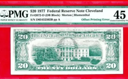 En el dorso del billete se trasluce la tinta de la parte frontal.