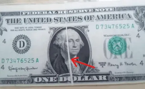 El error en el billete de 1 dólar.