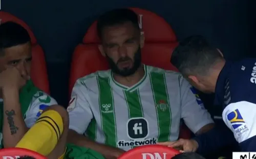 Germán Pezzella pidió el cambio en la victoria de Betis. (Foto: Comuniate).