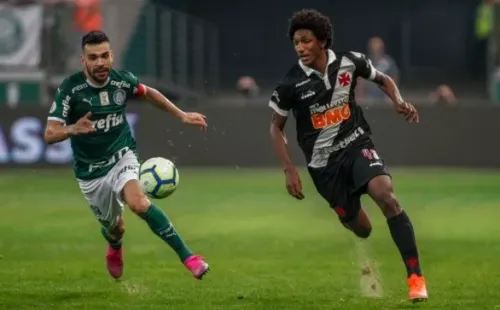 O atacante se destacou na partida contra o Palmeiras antes de despontar entre os profissionais do Gigante da Colina