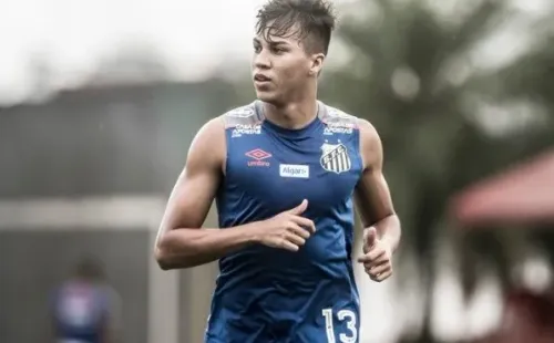 O Santos se prepara para a partida frente ao Inter de Limeira, que acontece nesta quinta-feira (30), às 19h15 (horário de Brasília), na Vila Belmiro