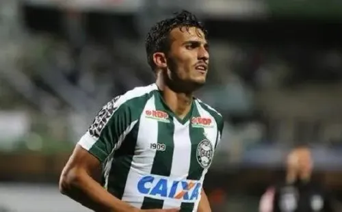 Guilherme Parede foi vendido pelo Coritiba na última sexta-feira (31) por 800 mil euros ( 3,4 milhõesna cotação atual)