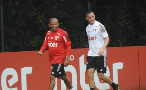 Antony deixando o treino – Foto: Marcelo Hazan