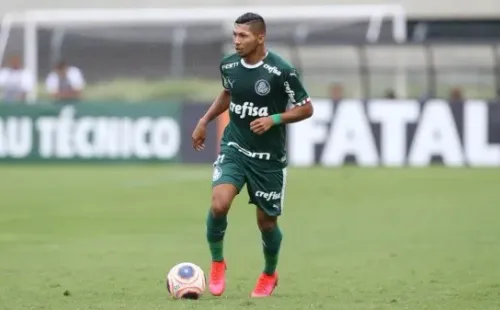 Rony chegou e cavou sua vaga no time titular – Foto: Cesar Greco/Palmeiras.