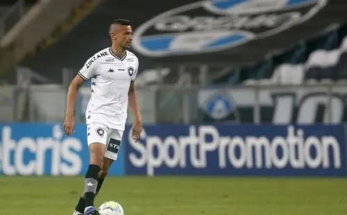Cícero voltou ao Botafogo contra o Grêmio e pode ganhar sequência. Foto: Vitor Silva/Botafogo