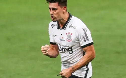 Danilo Avelar vibra após gol do Corinthians. Foto: Getty Images
