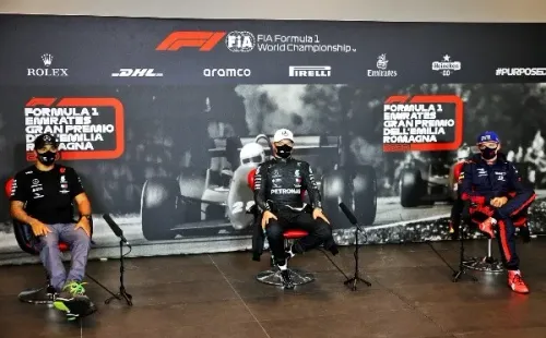 Bottas, Hamilton e Verstappen terminam com as três primeiras colocações no P&Q. (Foto: Getty Images)
