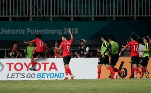 Coreia comemorando gol em jogo amistoso. (Foto: Getty images)