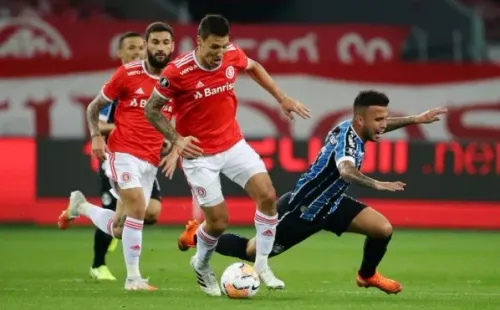 Musto em ação pelo Inter — Foto: Getty Images