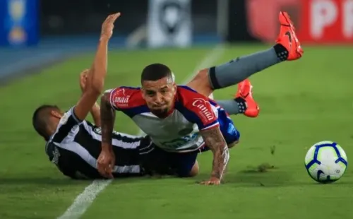 Gregore, do Bahia, durante jogo contra o Botafogo. Foto: Getty Images