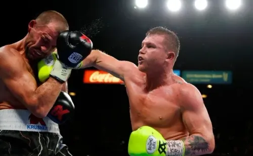 Canelo Álvarez durante luta contra Sergey Kovalev. Foto: Getty Images