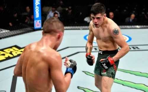 Brandon Moreno durante luta do UFC. Foto: Getty Images