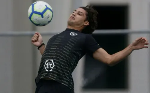 Marcinho é um que não deve ficar em 2021 no Botafogo (Foto: Vítor Silva / Botafogo)