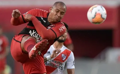 Walter recebeu proposta de última hora e deve deixar o Athletico (Foto: Getty Images)
