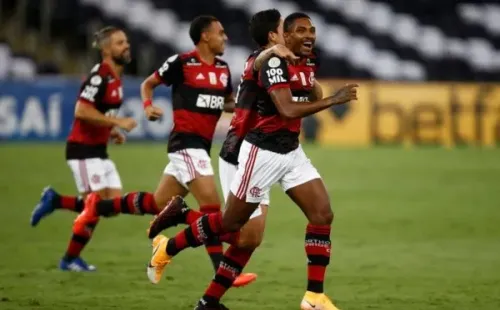 Jogadores do Flamengo comemoram gol pelo Brasileirão. Foto: Getty Images