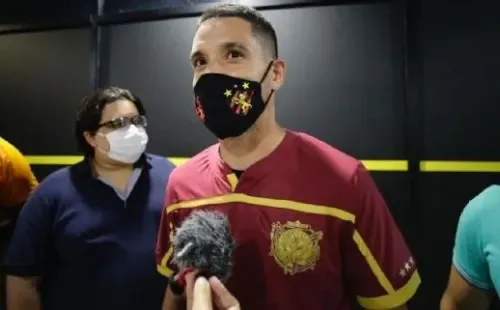 Thiago tem 5 gols pelo Sport no Brasileirão e é artilheiro do clube (Foto: Divulgação/Sport)