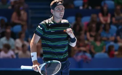 Cameron Norrie vibra após ponto pela Copa Hopman. Foto: Getty Images