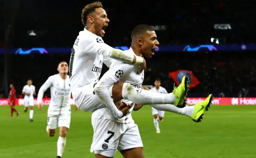 Neymar e Mbappé comemoram gol do PSG. Foto: Getty Images