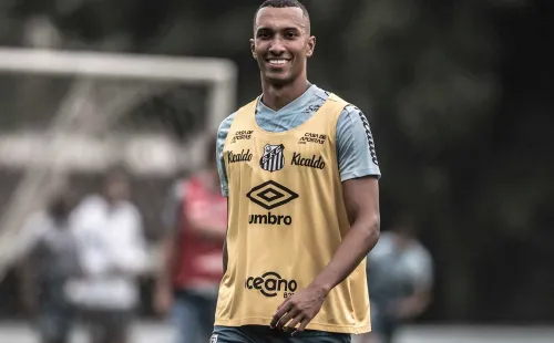 Lucas Braga tem contrato no Santos até maio de 2022 e baixo salário atrai interessados (Foto: Ivan Storti/Santos FC)