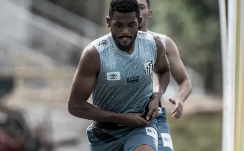 Sabino está no radar do São Paulo e seu futuro no Santos não está definido (Foto: Ivan Storti/Santos FC)