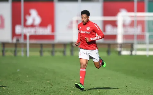 Matheus Jussa quer usar experiência no Inter com Abel para levar uruguaio ao Tricolor (Foto: Ricardo Duarte/Inter)