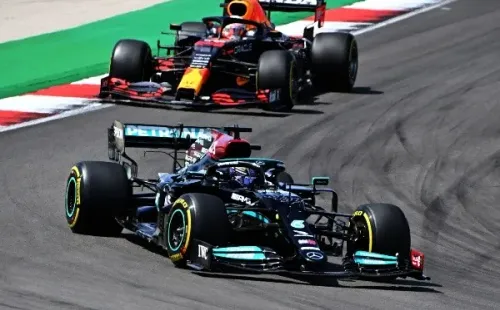 Hamilton e Verstappen no GP de Portugal. (Foto: Getty Images)