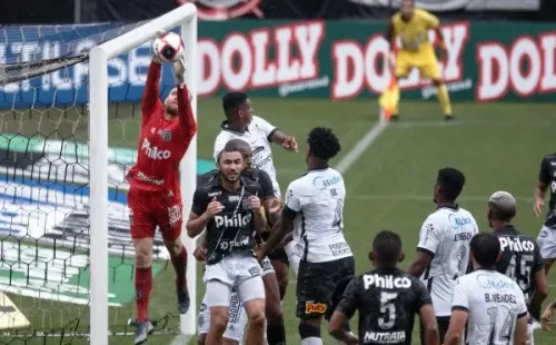 Corinthians em campo pelo Paulistão. (Ettore Chiereguini/AGIF)