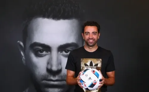 CBF faz contato com Xavi para o ex-jogador ser auxiliar Tite até a Copa do Mundo do Catar. (Foto: Getty Images)