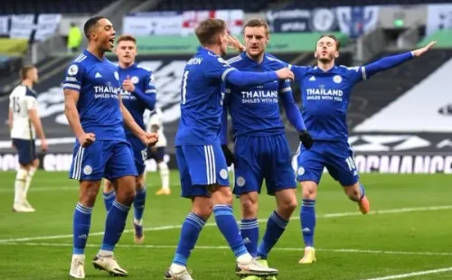 O Leicester visa uma vaga na Champions League (Foto: Getty Images)