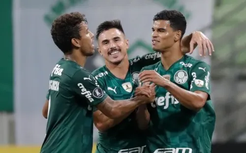 Palmeiras comemorando gol na Libertadores. (Foto: Getty Images)