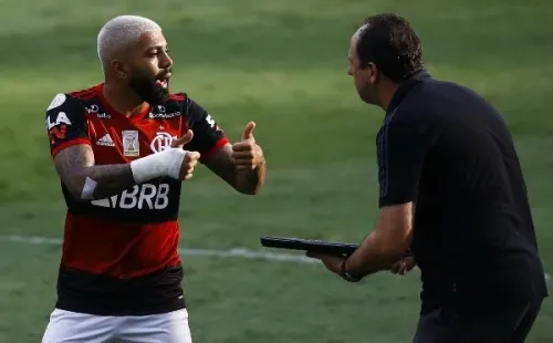 Rogério Ceni e Gabigol em jogo do Flamengo. (Foto: Getty Images)