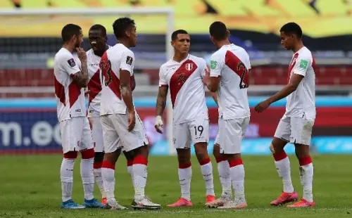 Seleção do Peru em campo pelas Eliminatórias. (Foto: Getty Images)