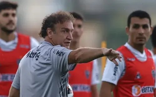 Cuca admitiu que não quer perder Arana no período de Olimpíada em que Atlético tem BR e Libertadores (Foto: Pedro Souza/Atlético)