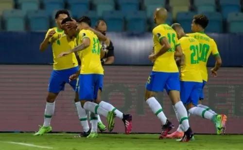 Brasil comemorando gol contra o Equador. (Foto: Getty Images)