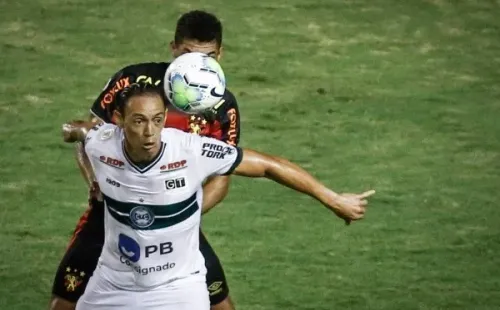Ricardo Oliveira só marcou 2 gols em 18 partidas pelo Coritiba (Foto: Paulo Paiva/AGIF)