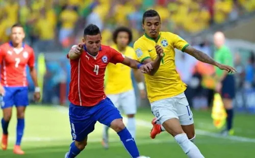 Brasil x Chile. Duelo de muita rivalidade. (Foto: Getty Images)