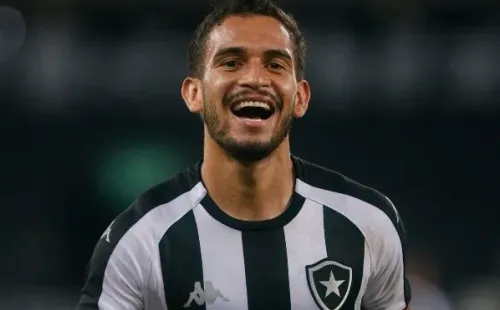 Marco Antônio era cotado para iniciar de titular, mas perdeu vaga para Barreto (Foto: Vitor Silva/Botafogo)