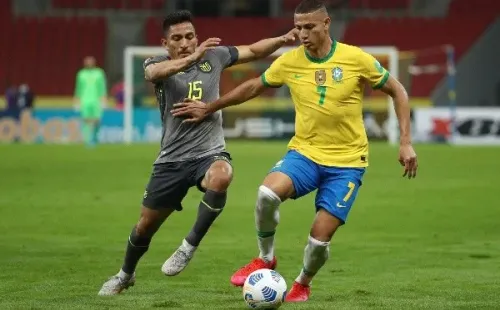 Richarlison em campo contra o Equador. (Foto: Getty Images)