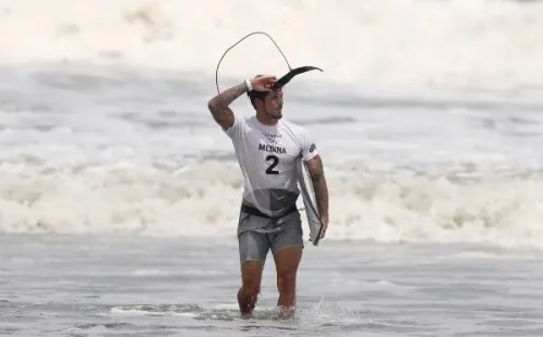 Gabriel Medina perde a semifinal de surfe e vai disputar o bronze nos Jogos Olímpicos. (Foto: Getty Images)